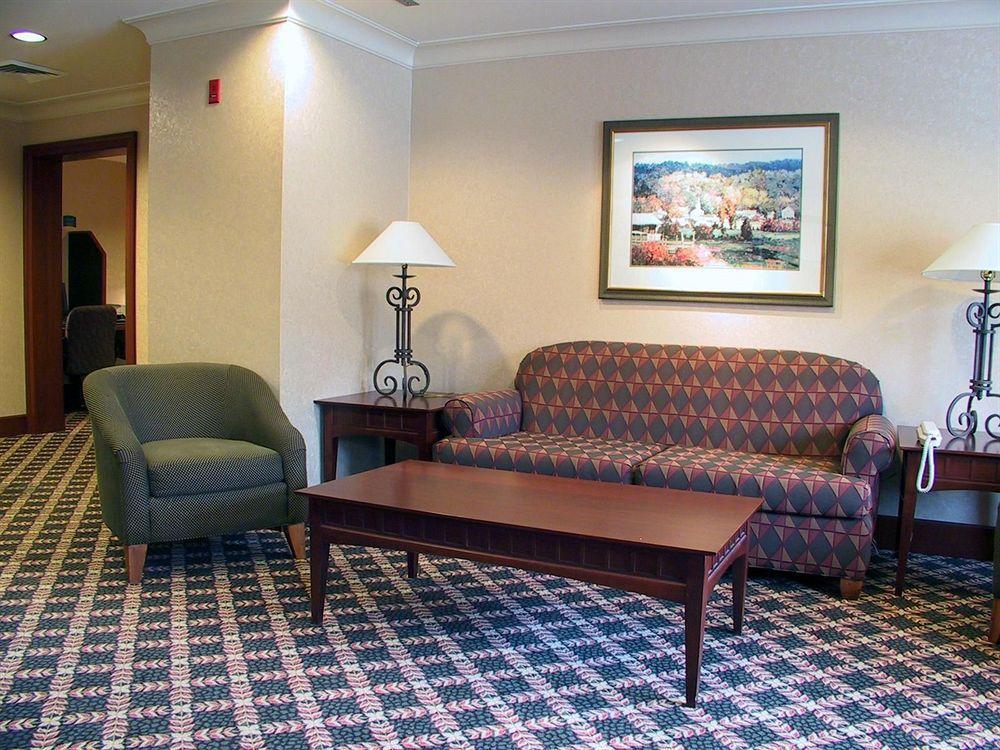 Staybridge Suites Corning By Ihg Ngoại thất bức ảnh
